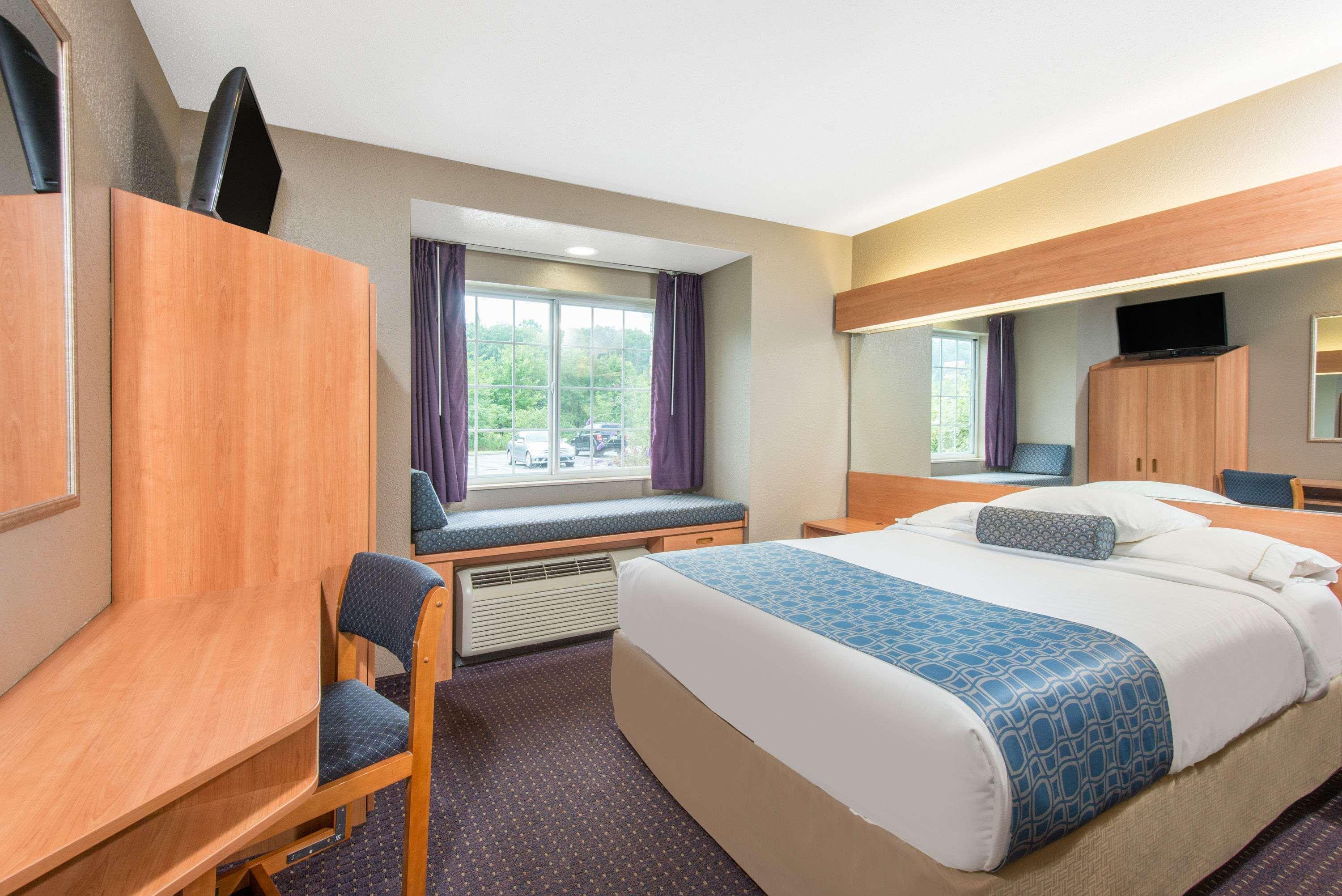Microtel Inn & Suites By Wyndham Hazelton/Bruceton Mills Luaran gambar