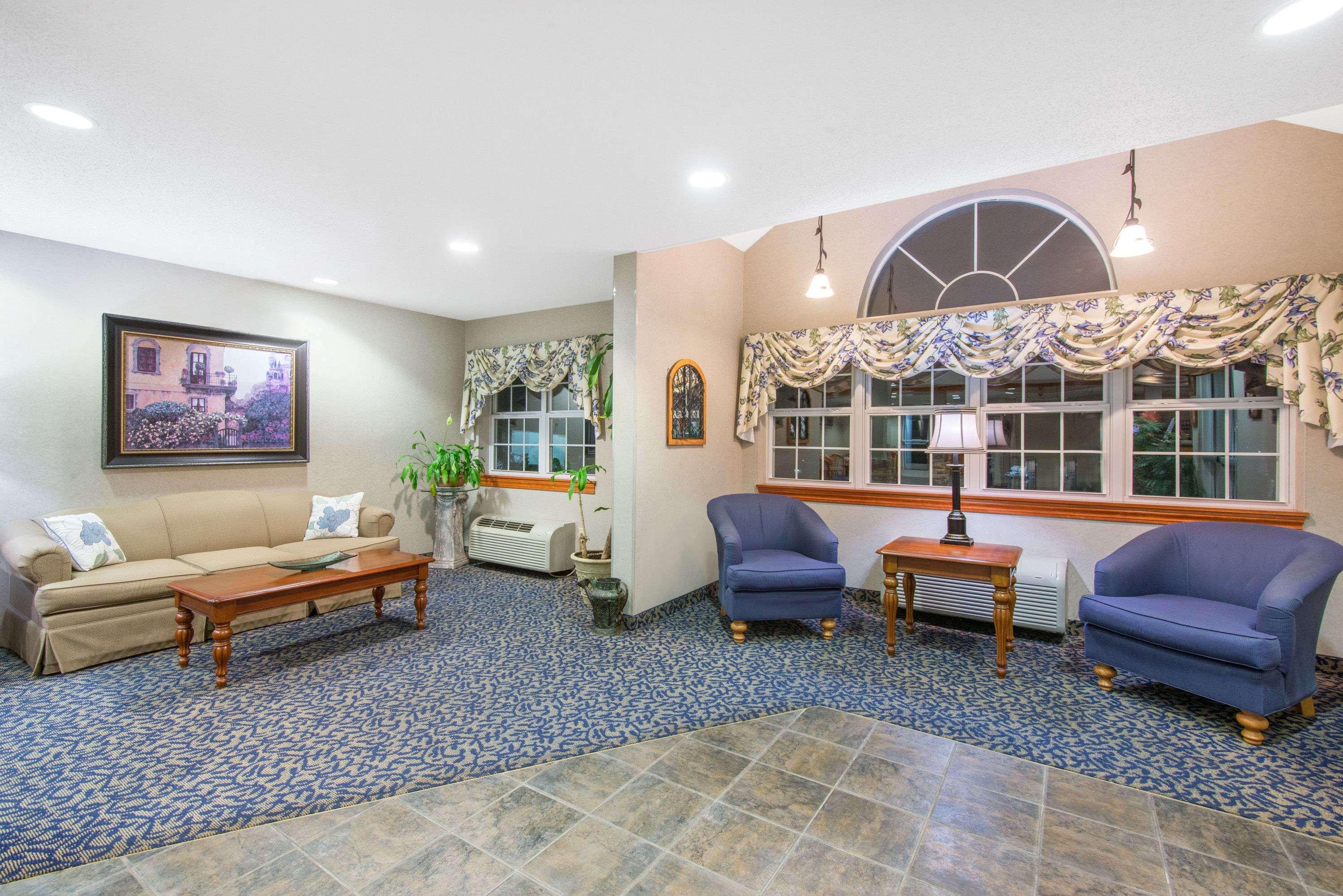 Microtel Inn & Suites By Wyndham Hazelton/Bruceton Mills Luaran gambar