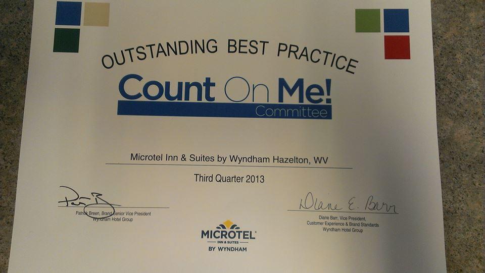 Microtel Inn & Suites By Wyndham Hazelton/Bruceton Mills Luaran gambar