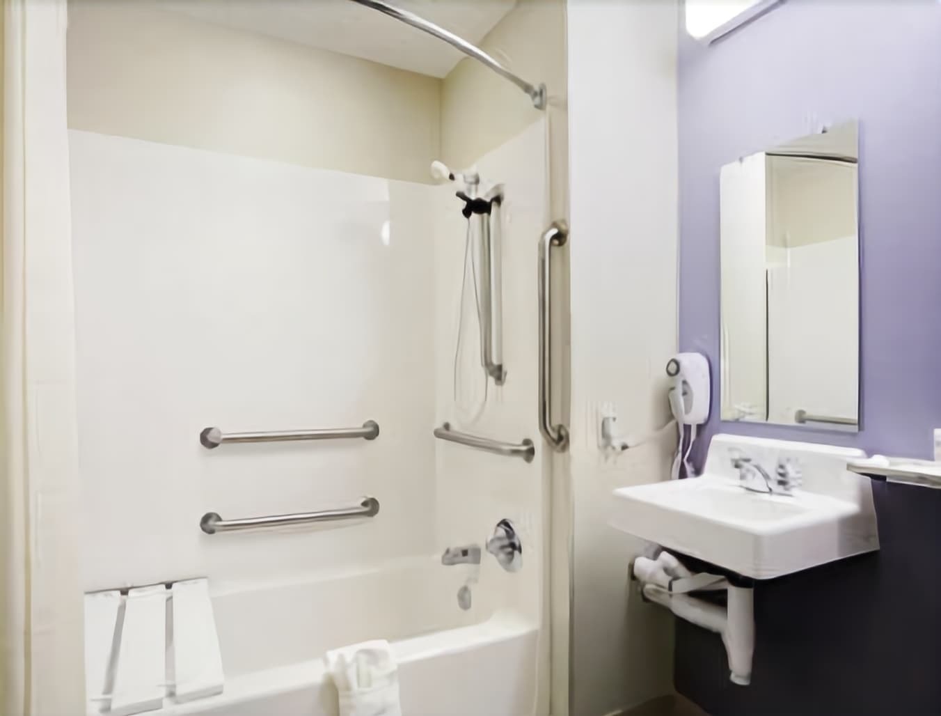 Microtel Inn & Suites By Wyndham Hazelton/Bruceton Mills Bilik gambar